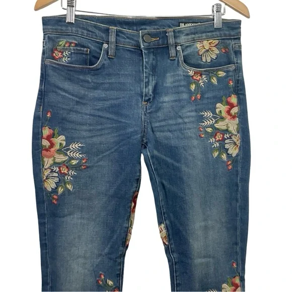 Blank NYC Floral Embroidered Blue Jeans Size 29 - Picture 3 of 13